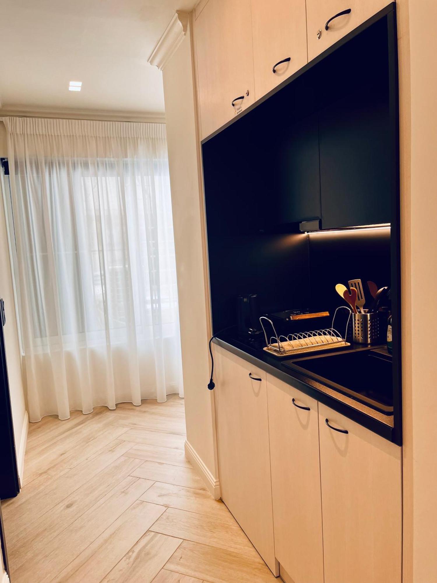 Triple A - Chic & Elegant By The Market - Free Parking! Атина Екстериор снимка
